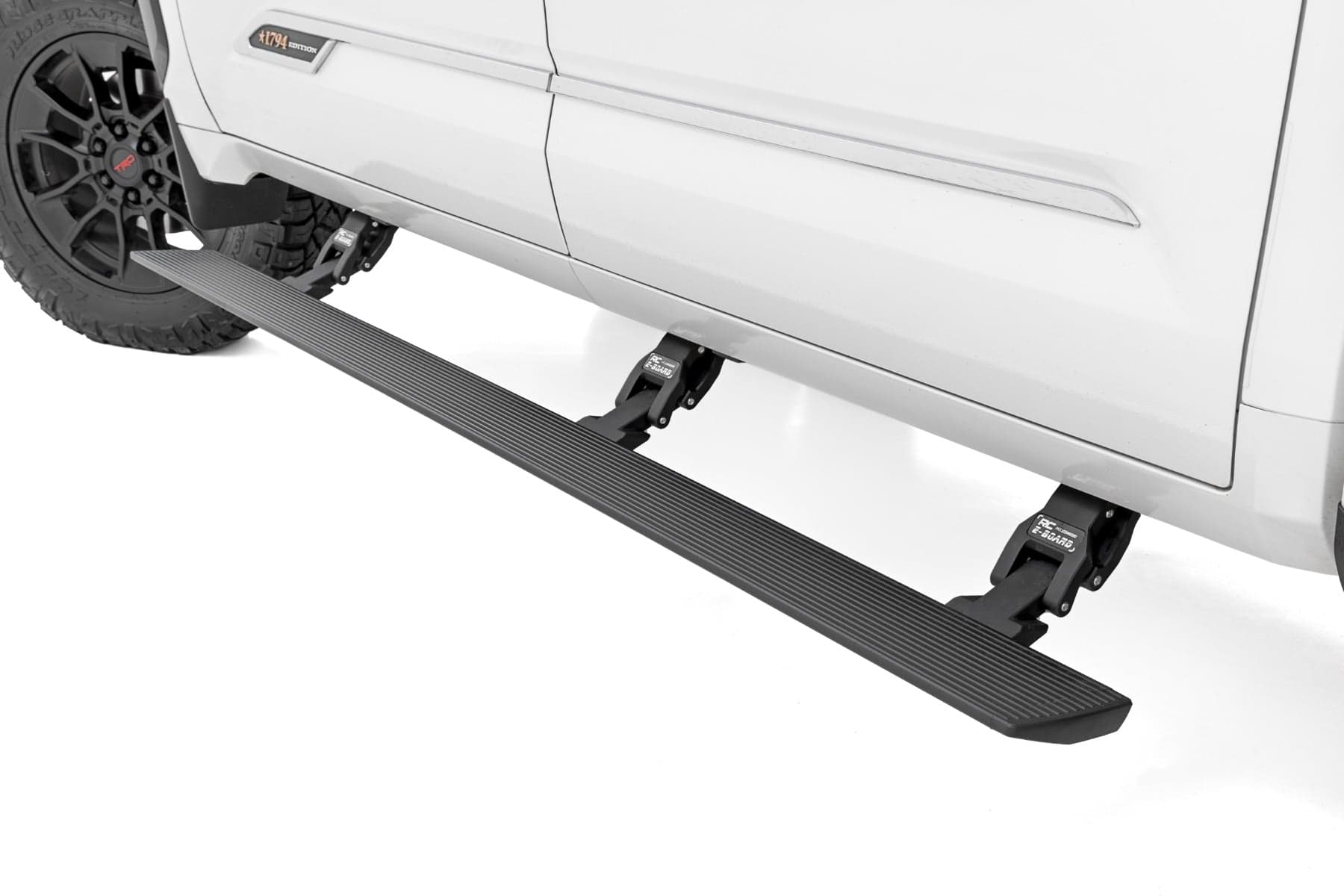 Rough Country running board for Toyota Tundra (2022–2026)