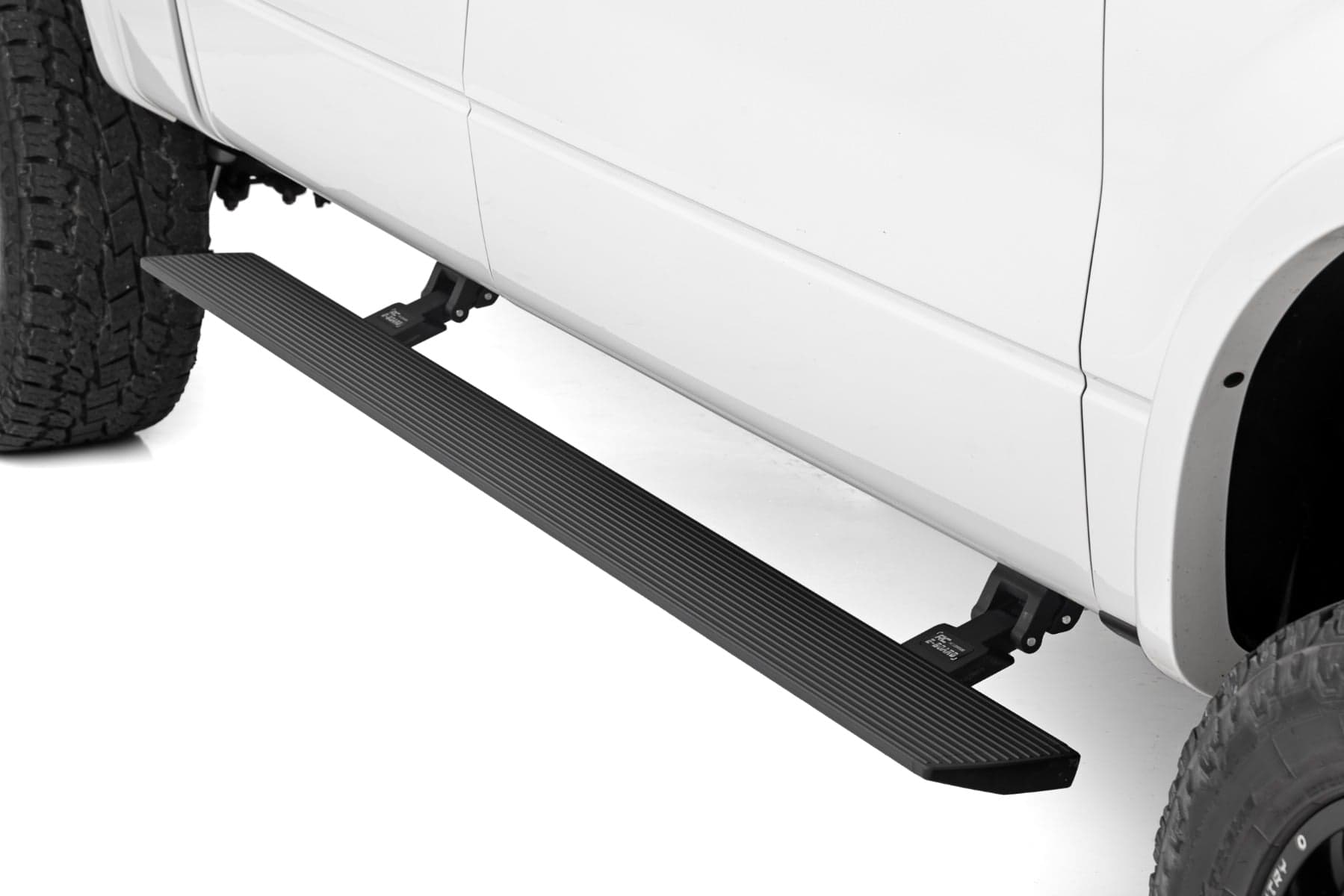 Rough Country running board for Ford F-150 (2009–2014)