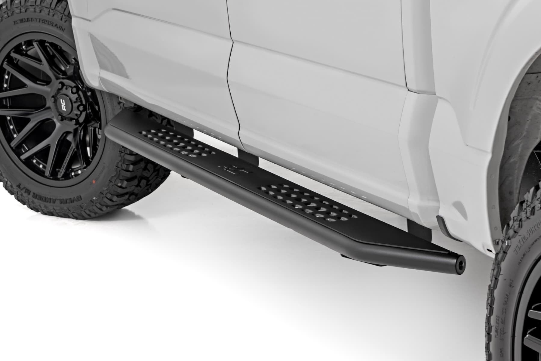 OV2 Side Step Bars for Crew Cab Ford F-150
