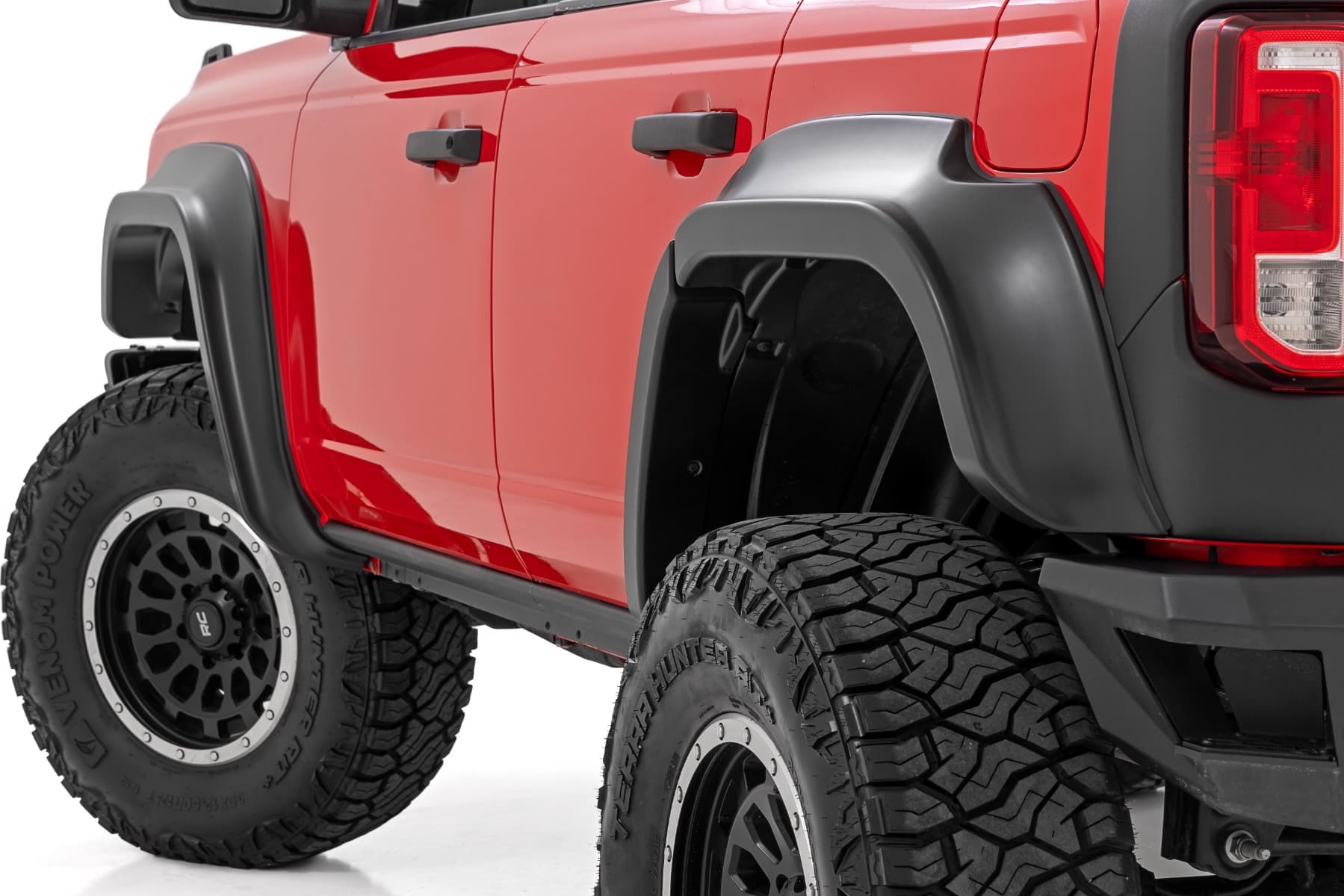 Rough Country fender flare for Ford Bronco (2021–2026)