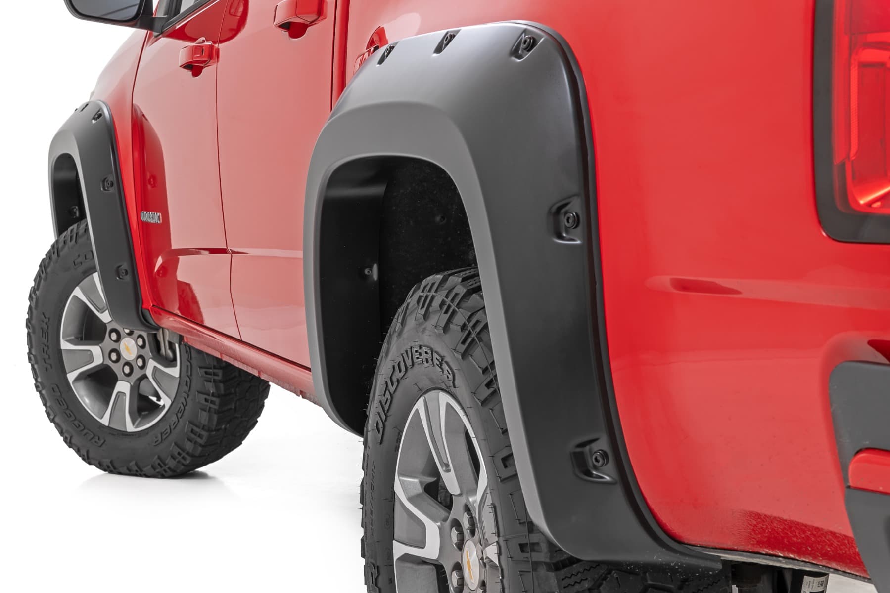 Rough Country fender flare for Chevrolet Colorado (2015–2022)