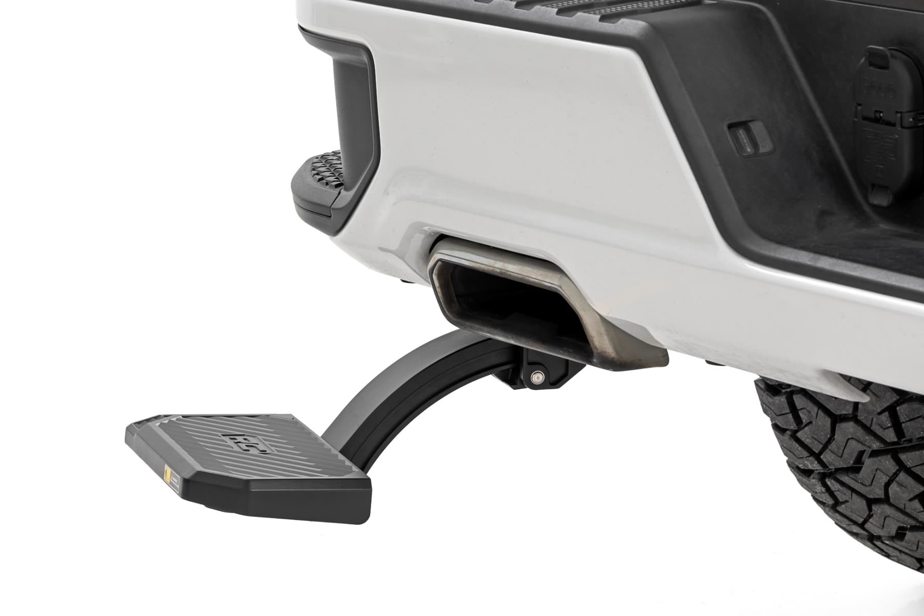 Retractable Bed Step — 6-Inch Aluminum, Driver Side