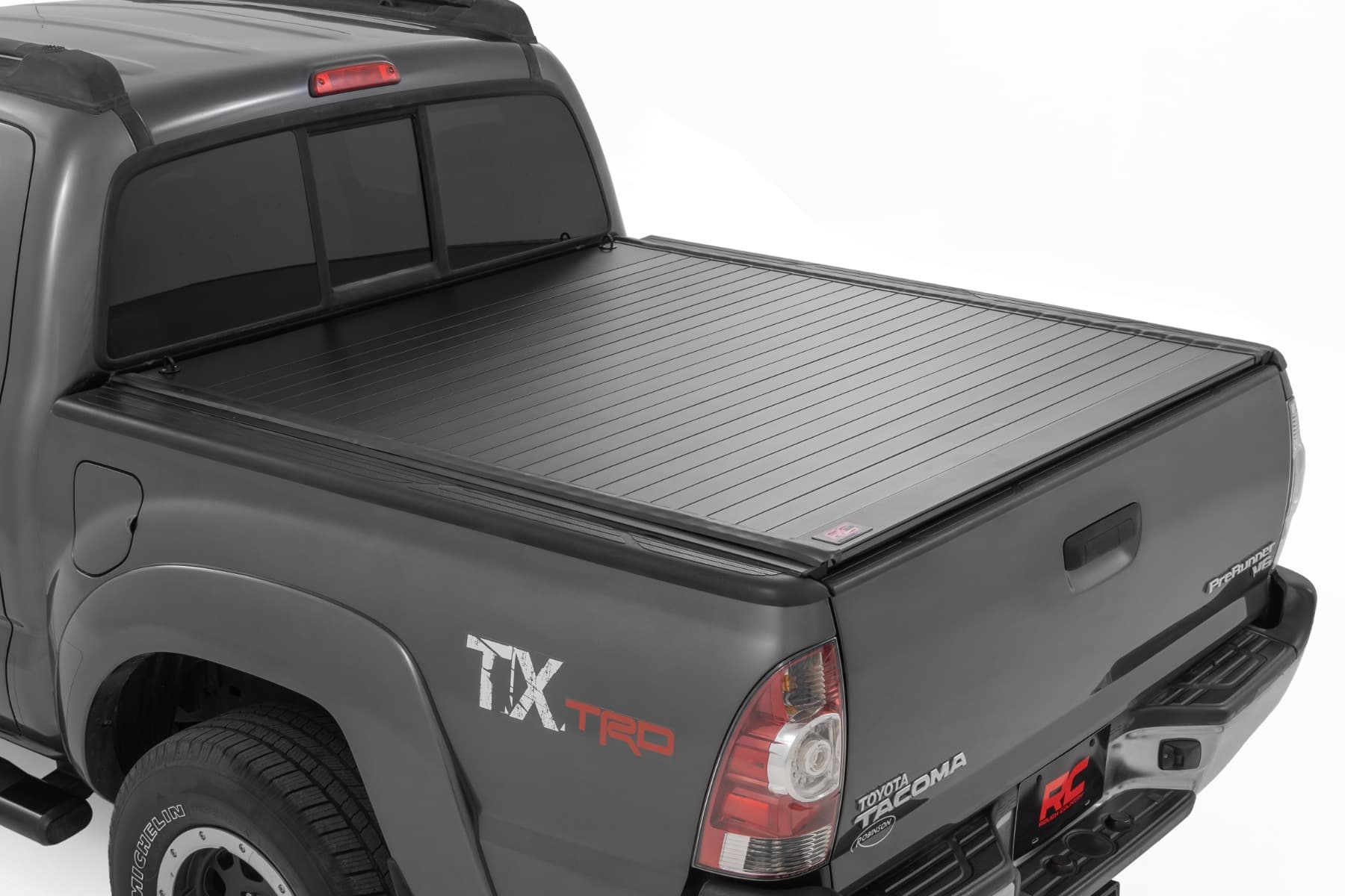 Rough Country tonneau cover for Toyota Tacoma (2005–2015)