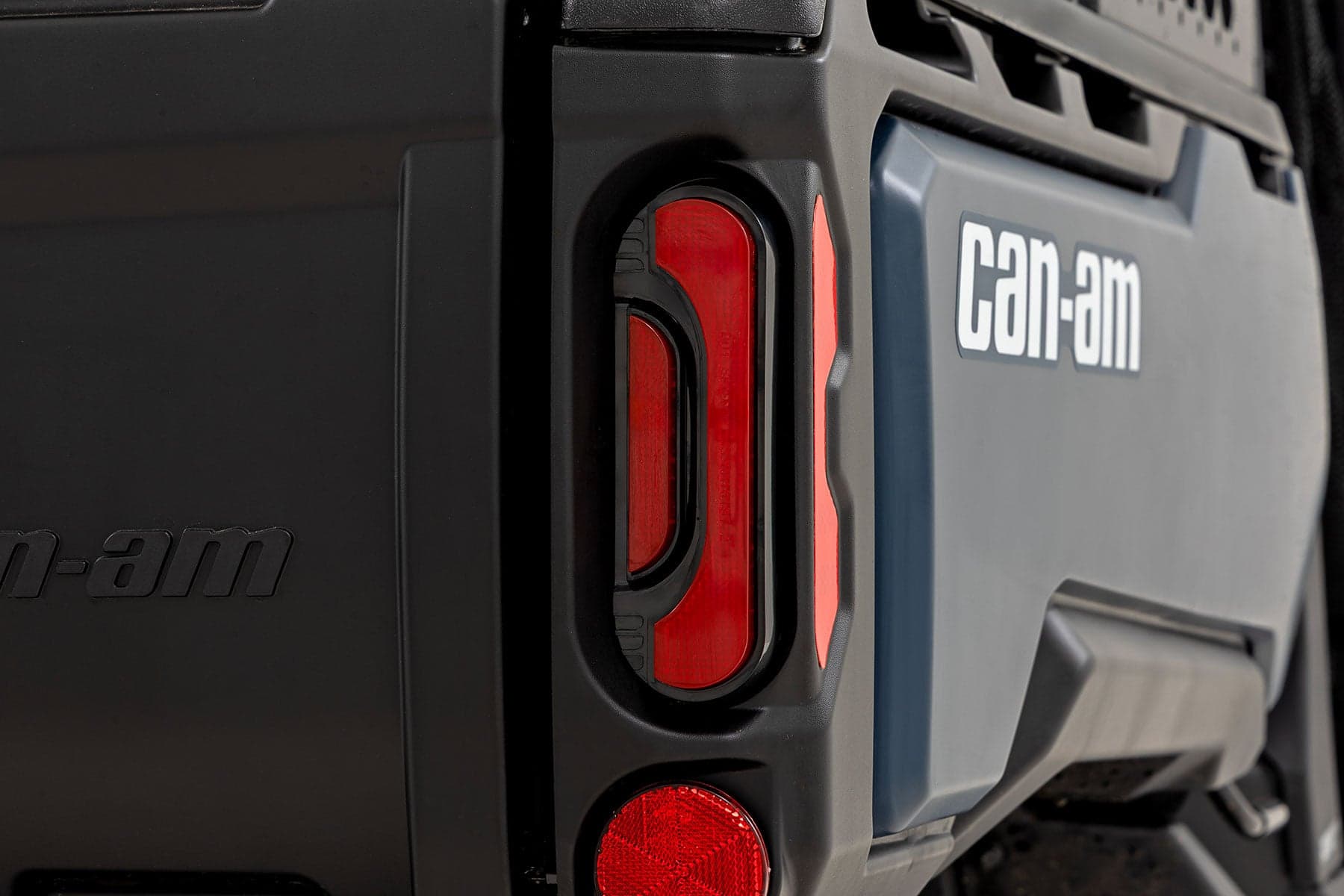 DOT-Compliant Tail Light Kit with PMMA Lenses