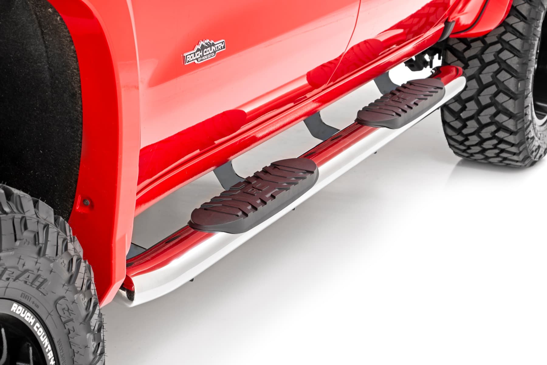 Oval Nerf Steps with 4.5-Inch Stepping Area — Crew Cab Only