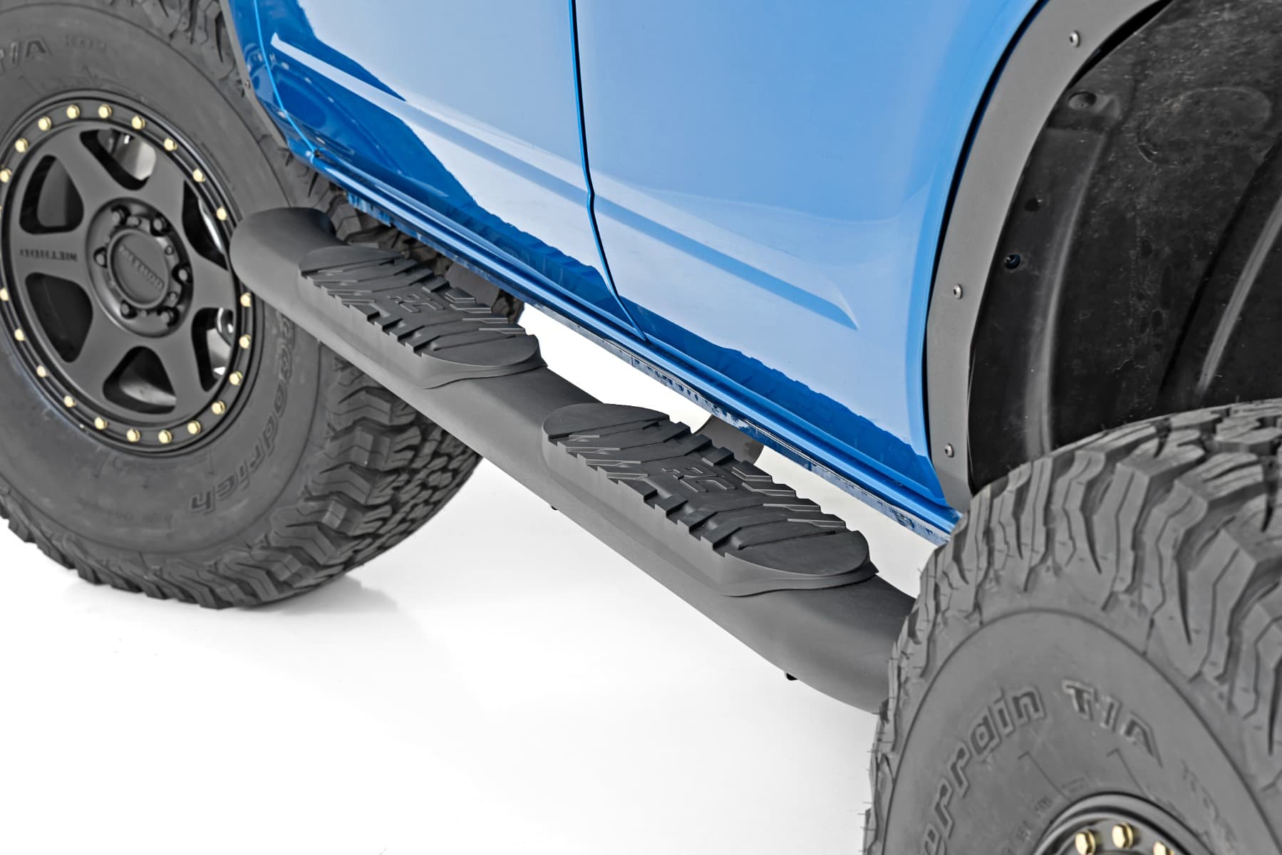 Rough Country running board for Ford Bronco (2021–2026)