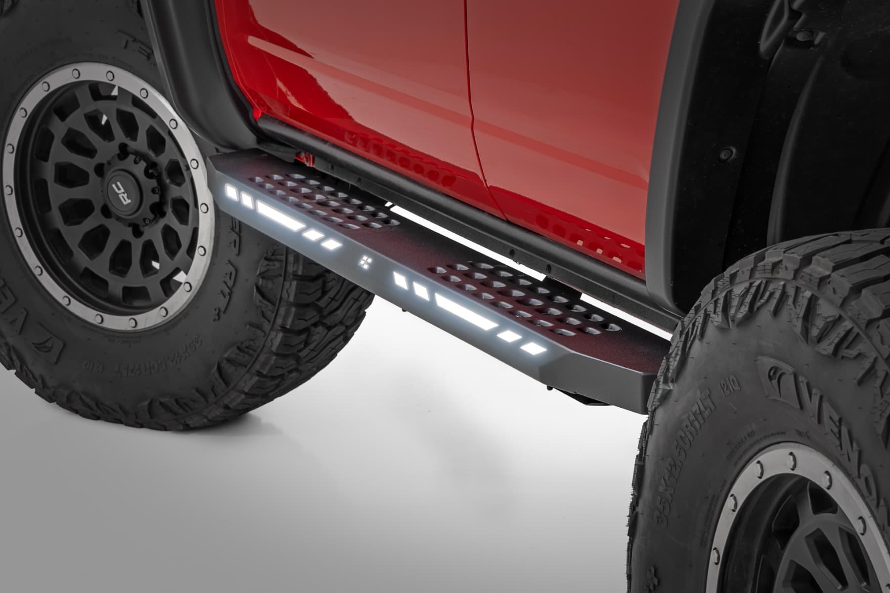 Rough Country running board for Ford Bronco (2021–2026)