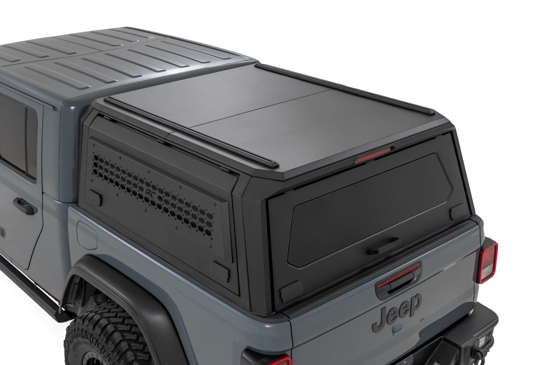 Rough Country tonneau cover for Jeep Gladiator (2020–2026)